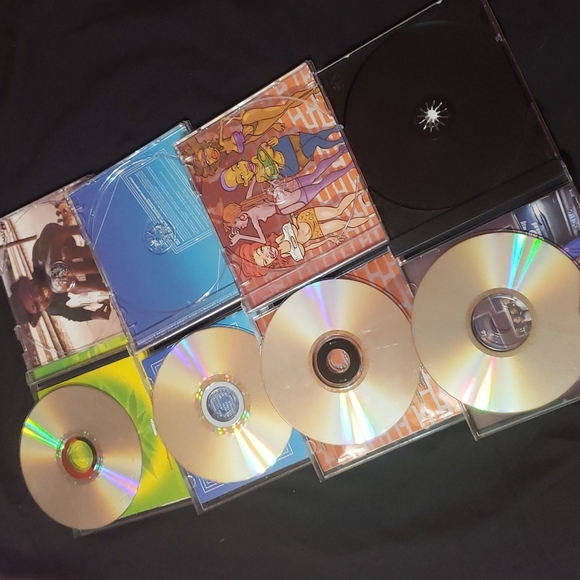 Multiple CD's - Picture 3 of 7